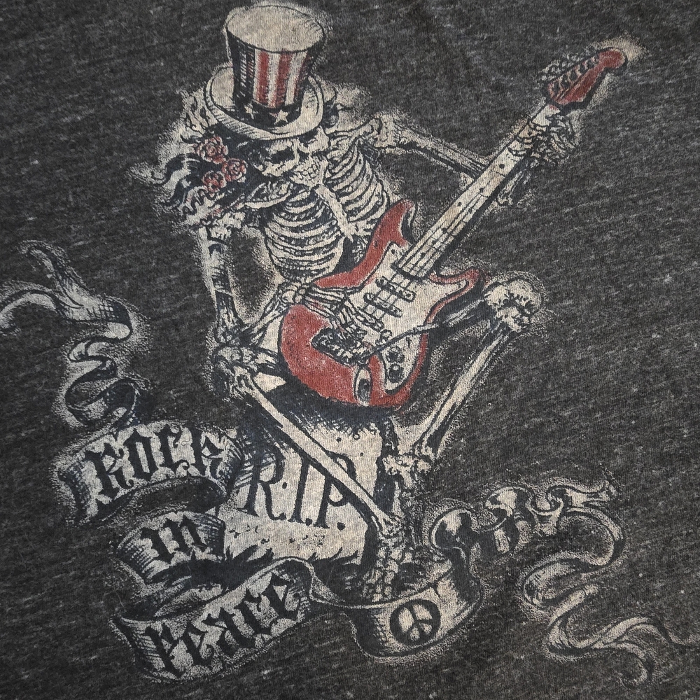 Lucky Brand Charcoal Graphic Tee for Men - Picture 2 of 5